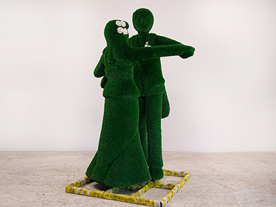 Топиари композиция Пара танцует - газон Eco